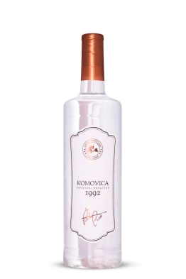 Šoškić Komovica rakija
